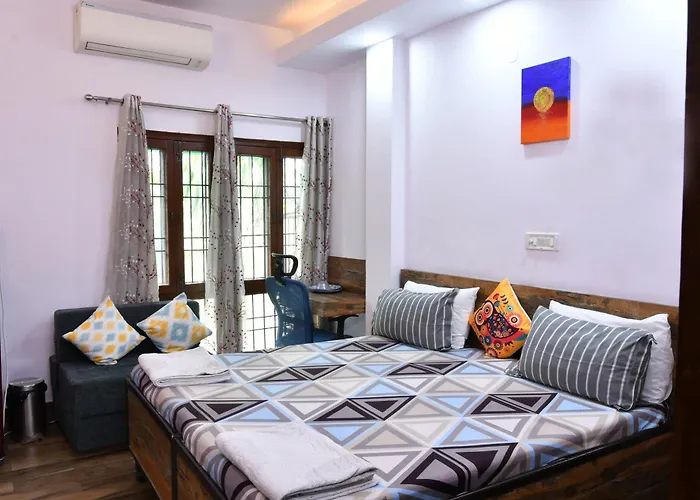 Tatvamasi Homestay