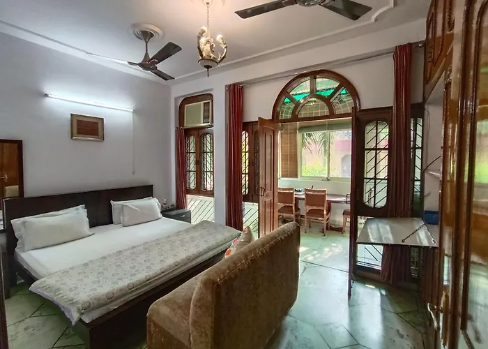 Tatvamasi Homestay